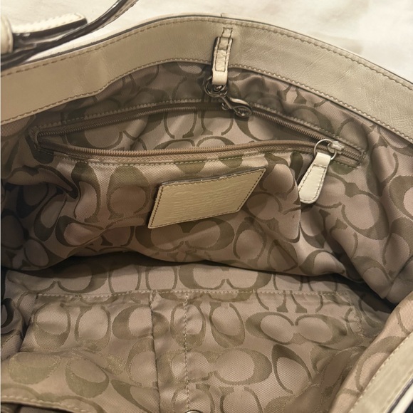 Vintage Coach Handbag White Leather Pebbled Shoulder Tote Shopper Style 5715 - Picture 5 of 9